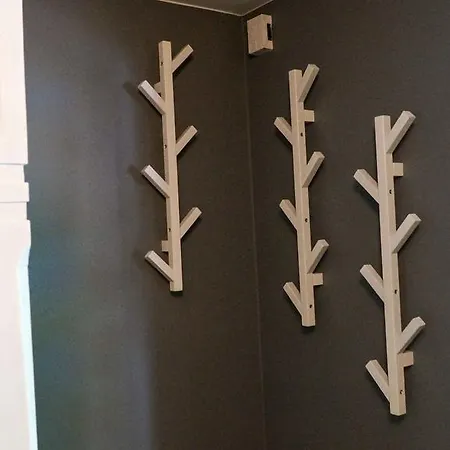 Wrzosowa 25 アパート