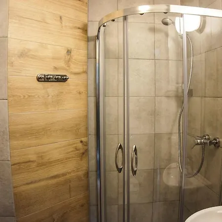 Wrzosowa 25 * シクラルスカ・ポレンバ