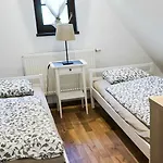 Wrzosowa 25 *