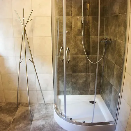 Wrzosowa 25 아파트 *